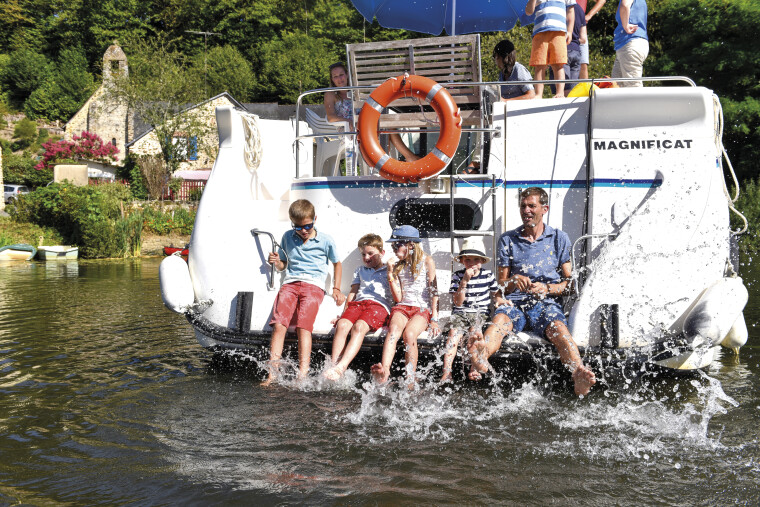 Croisière en péniche en famille