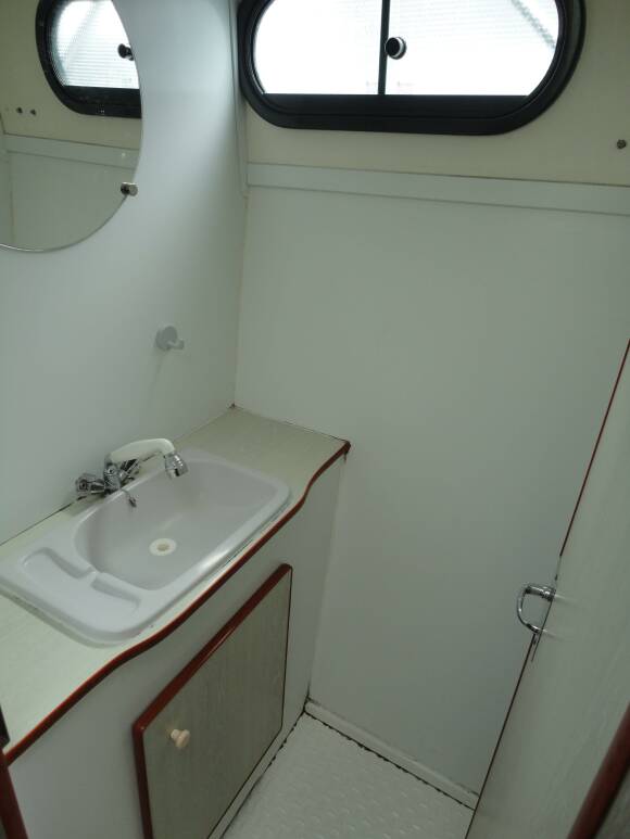 Confort 900 A - Salle de Bain avec Toilettes Electriques (sauf 900 N)