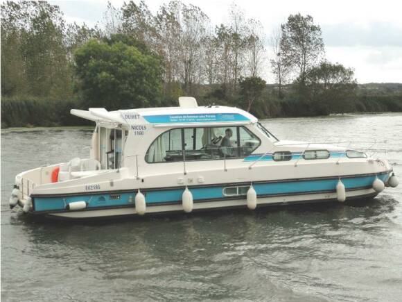 Bateau Sans Permis Sedan 1160 Ext 3