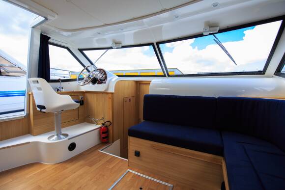 Mystique carré et pilotage intérieur