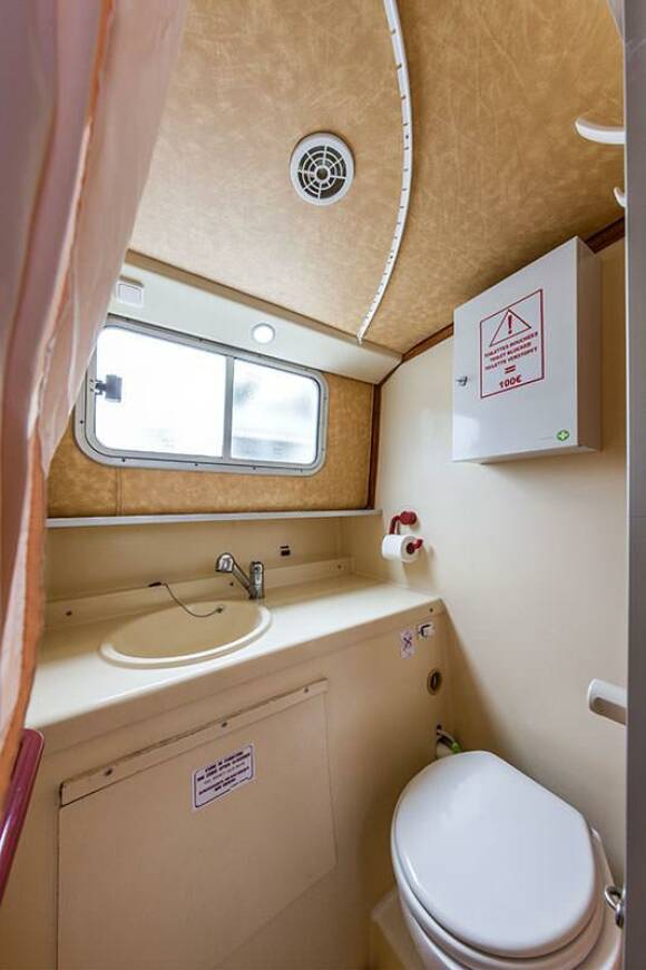 Pénichette 1107 W - Salle de Bain avec Toilettes Electriques