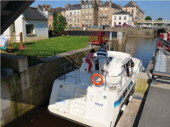 Bateau Sans Permis Tarpon 37 N - ext 4