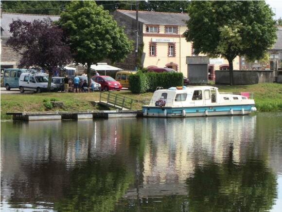 Bateau Sans permis Riviera 1120 ext 1