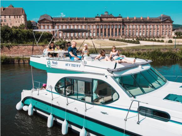 Terrasse sur le pont supérieur